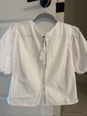 NWT Abercrombie & Fitch White Puff-Sleeve Tie Front Blouse